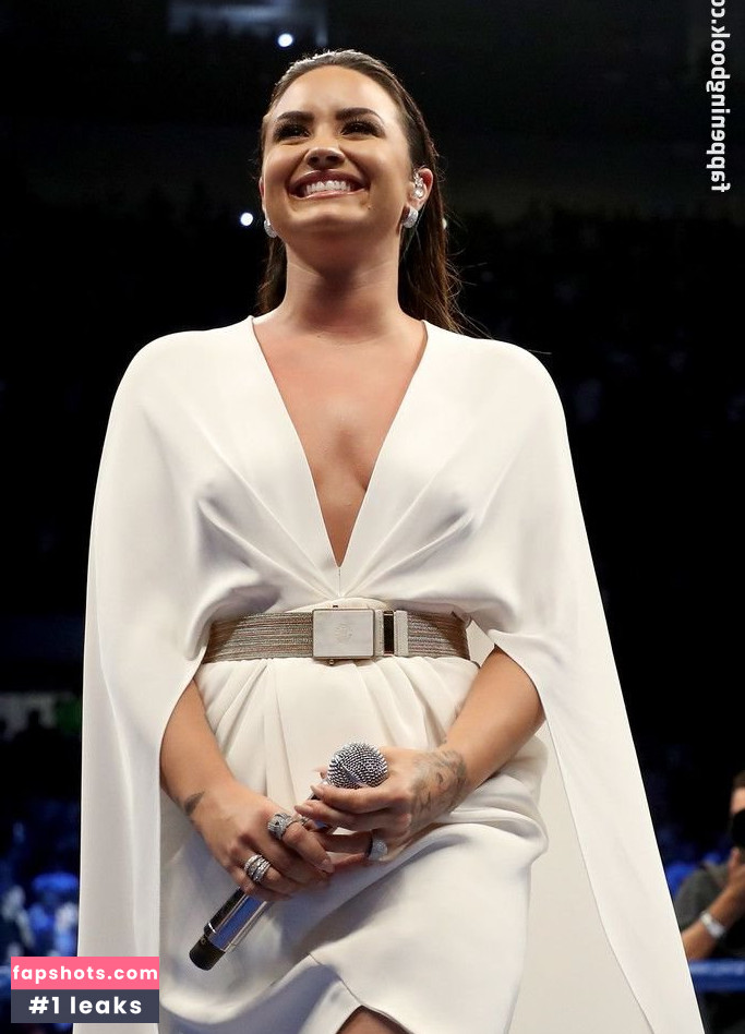 Demi Lovato gallery photo #1301
