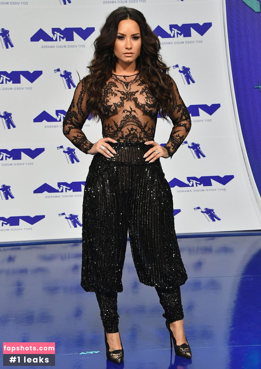 Demi Lovato gallery photo #1303