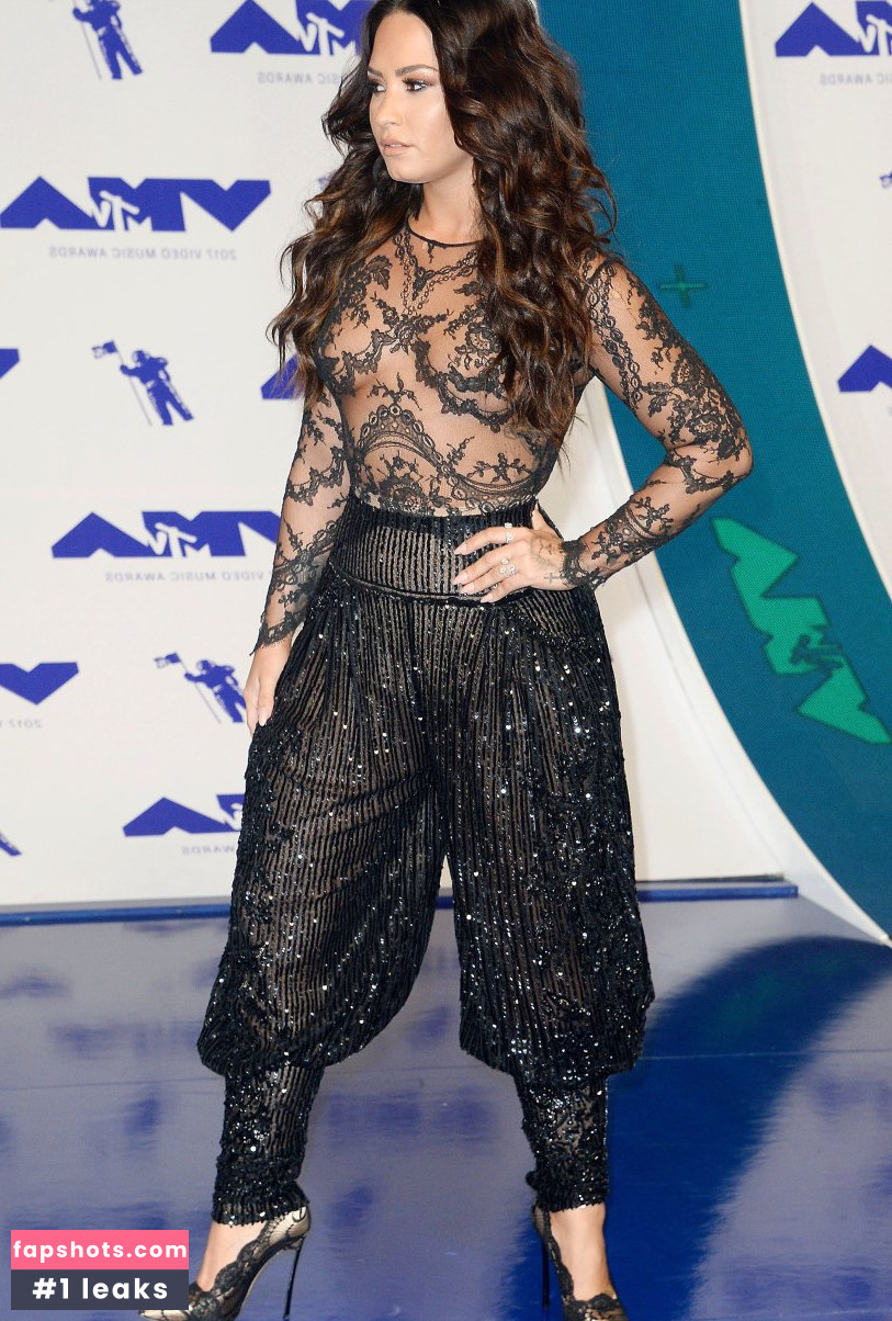 Demi Lovato gallery photo #1352