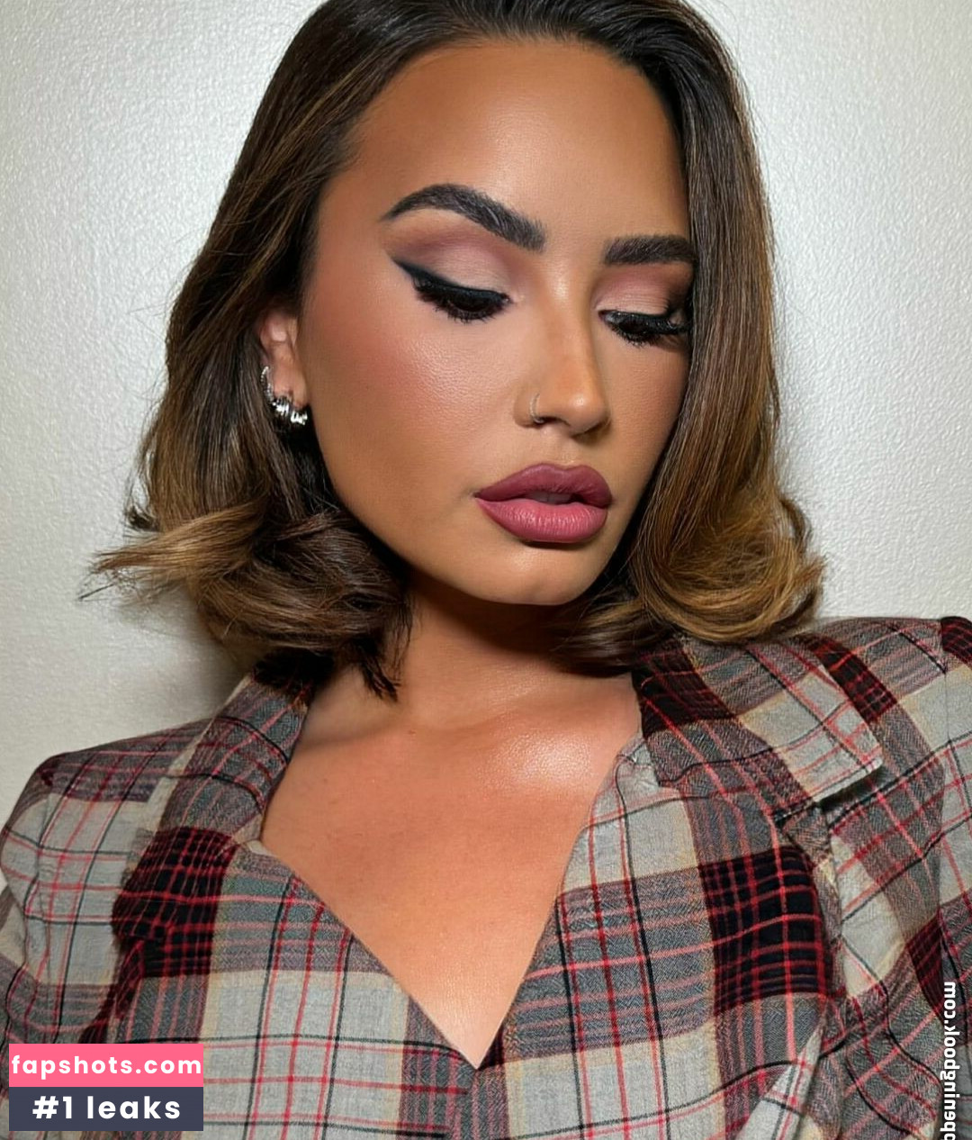 Demi Lovato gallery photo #137