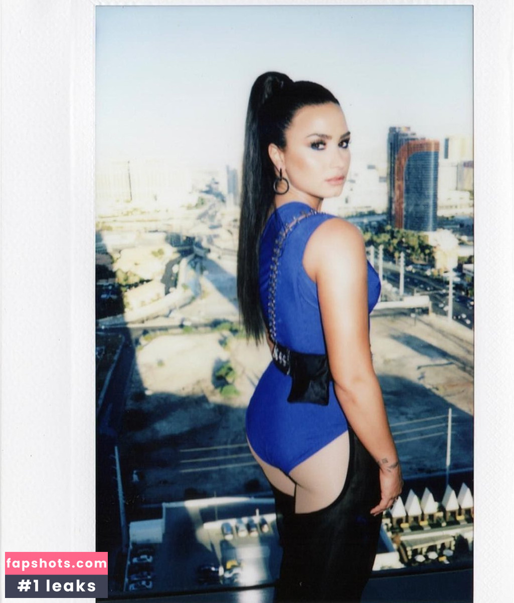 Demi Lovato gallery photo #1378