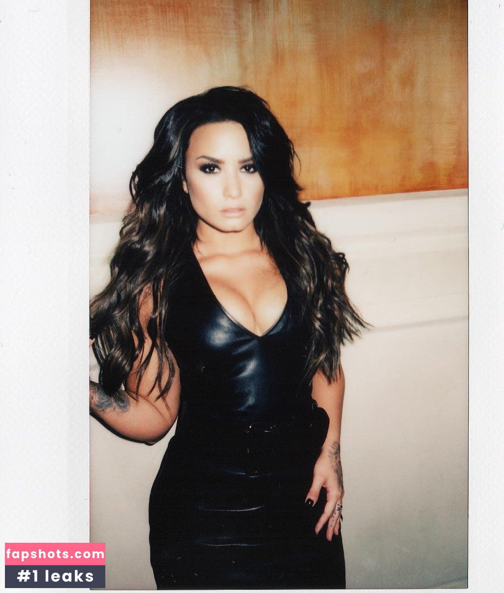 Demi Lovato gallery photo #1381