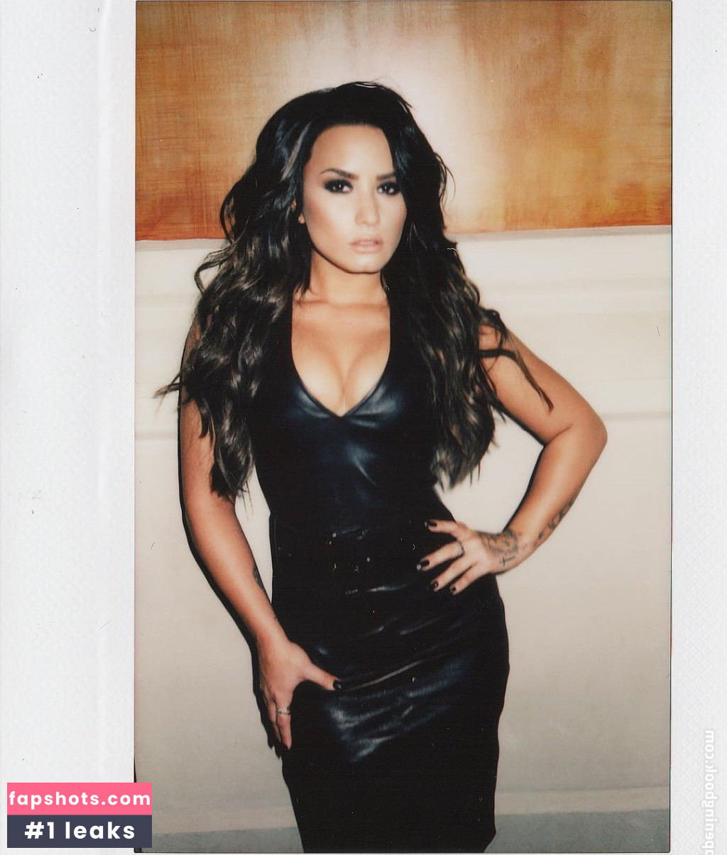 Demi Lovato gallery photo #1383