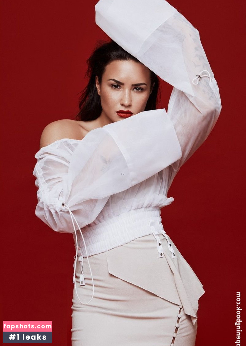 Demi Lovato gallery photo #1388