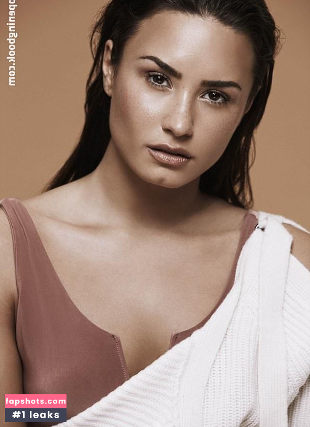 Demi Lovato gallery photo #1392
