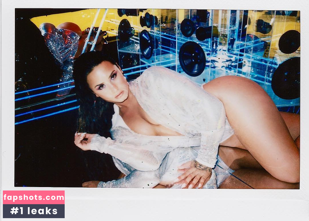 Demi Lovato gallery photo #1393