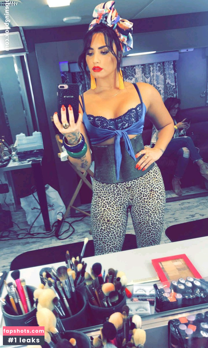 Demi Lovato gallery photo #1396
