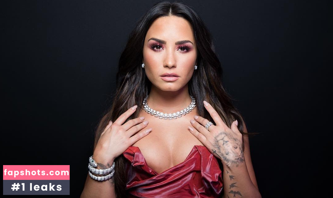 Demi Lovato gallery photo #1409