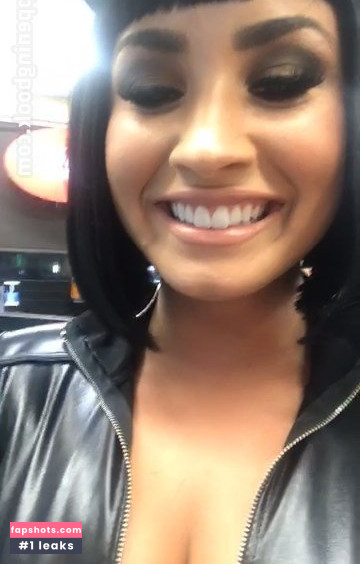 Demi Lovato gallery photo #1417
