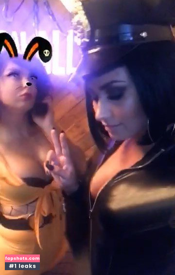 Demi Lovato gallery photo #1434