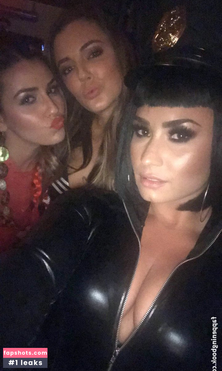 Demi Lovato gallery photo #1436