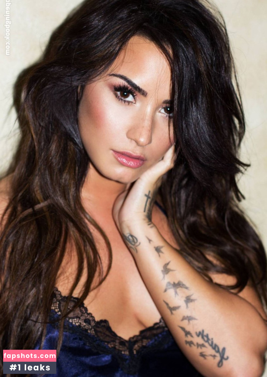 Demi Lovato gallery photo #1460