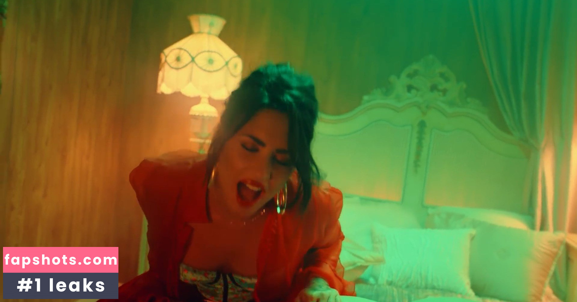 Demi Lovato gallery photo #1474