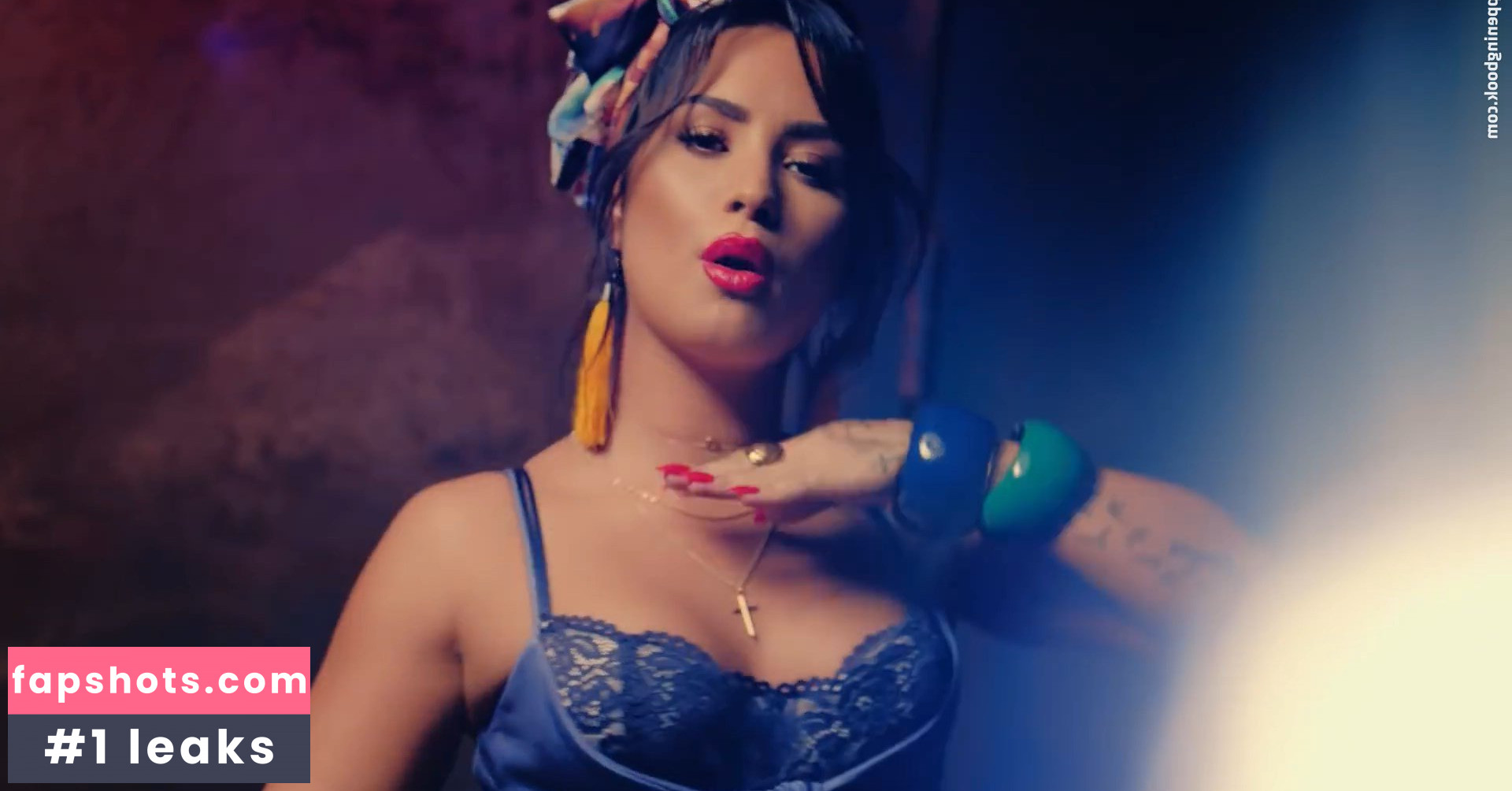 Demi Lovato gallery photo #1485