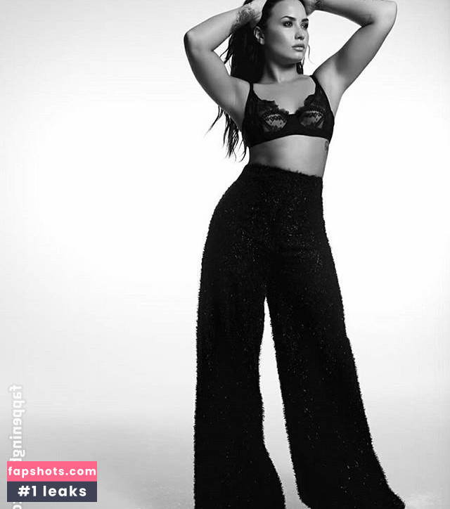 Demi Lovato gallery photo #1515