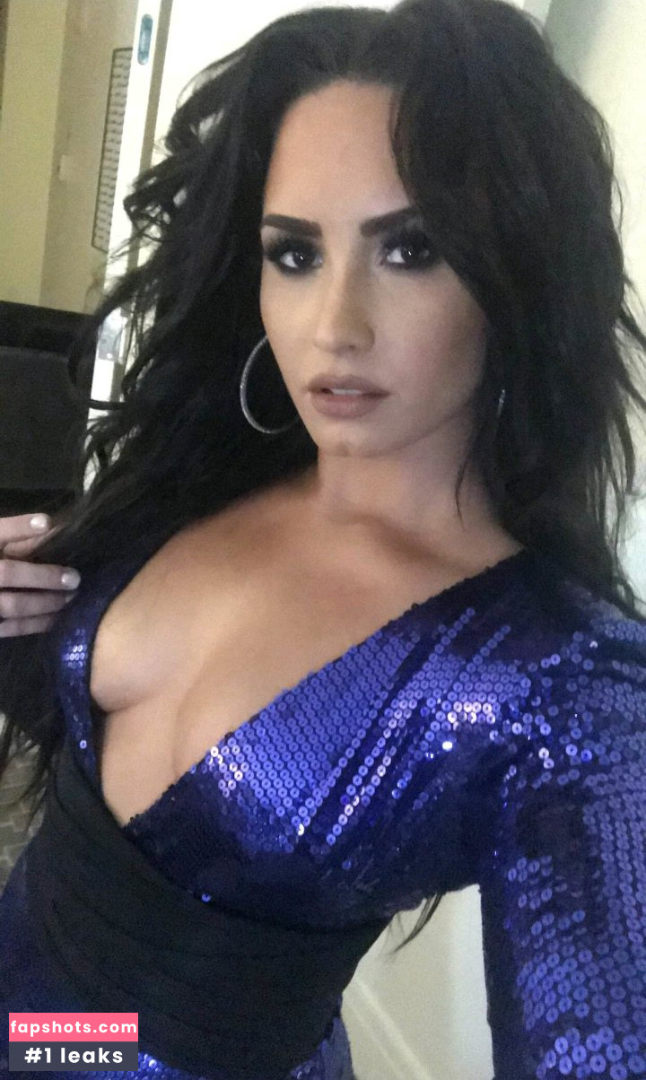 Demi Lovato gallery photo #1517