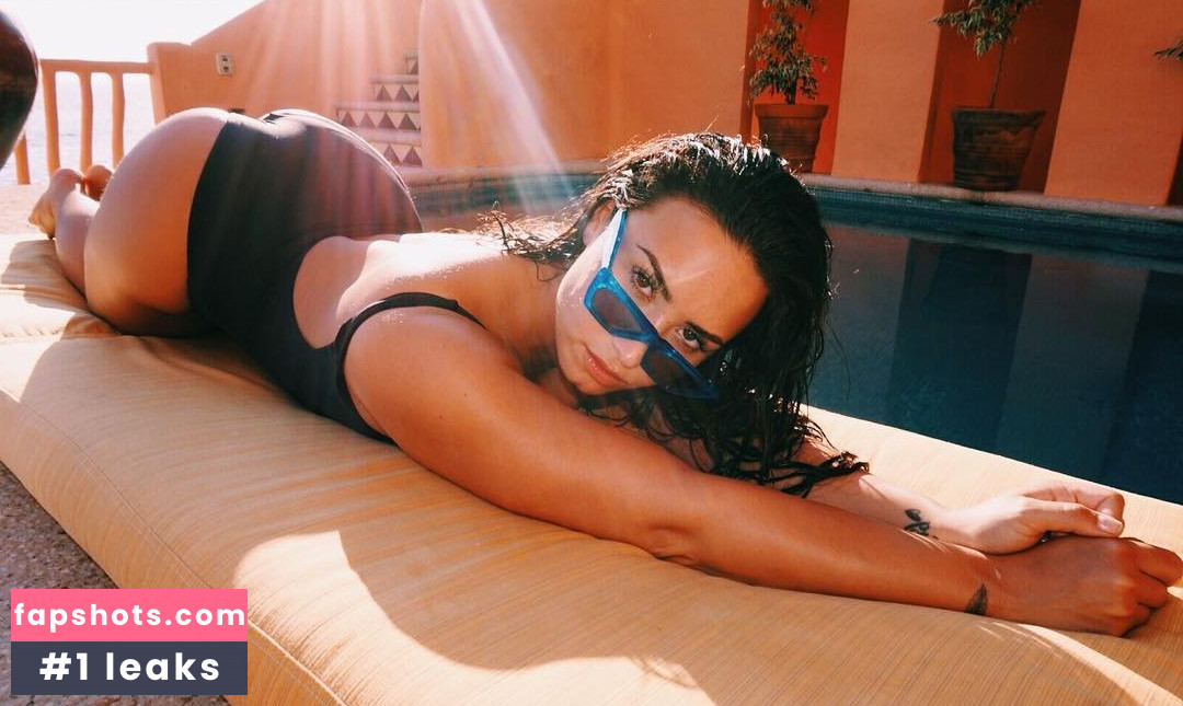 Demi Lovato gallery photo #1526