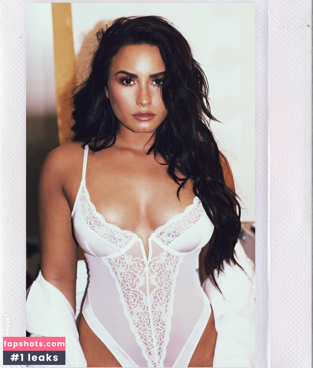 Demi Lovato gallery photo #1531