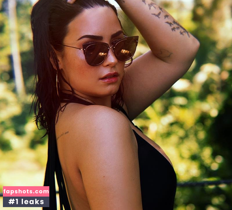 Demi Lovato gallery photo #1558