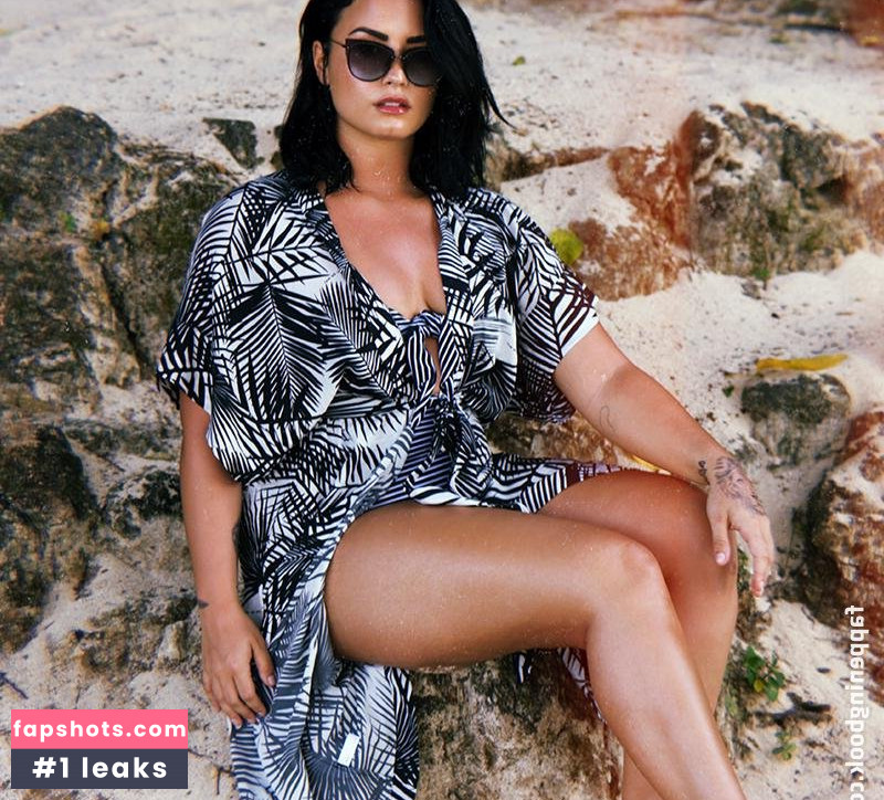 Demi Lovato gallery photo #1567