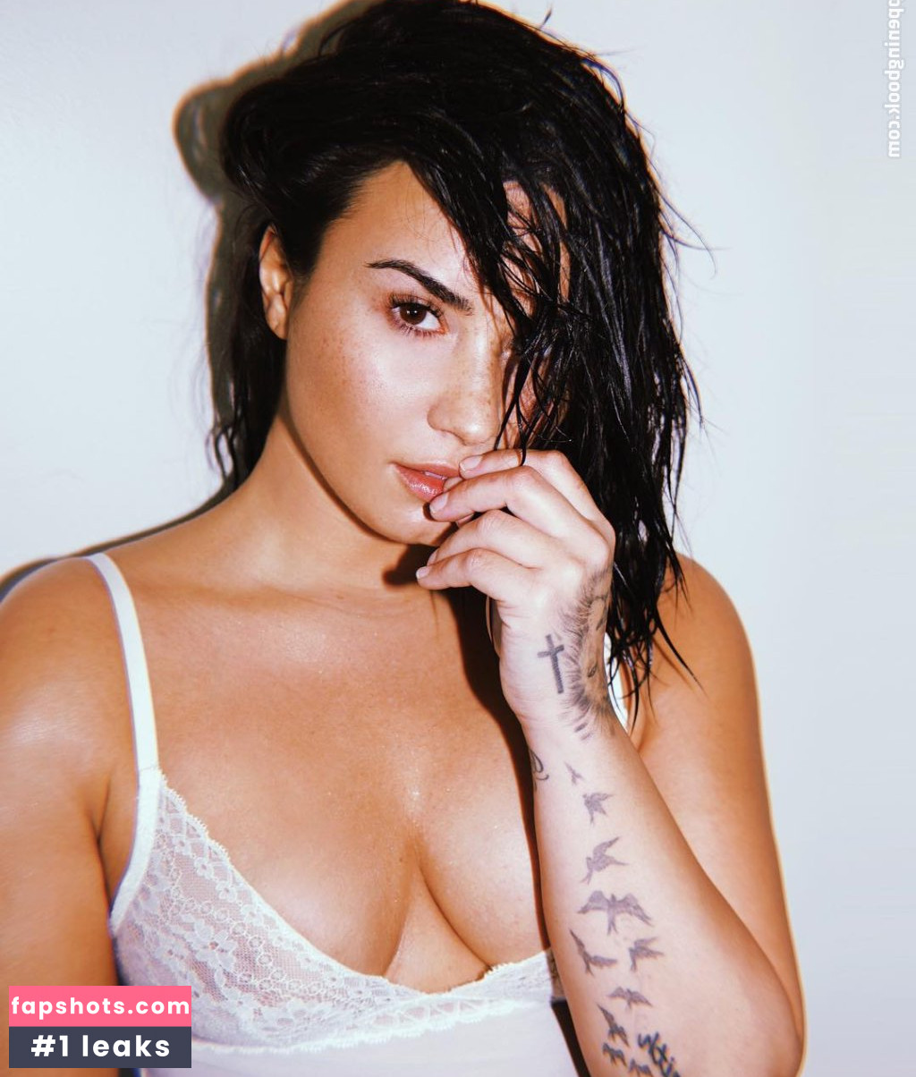 Demi Lovato gallery photo #1569