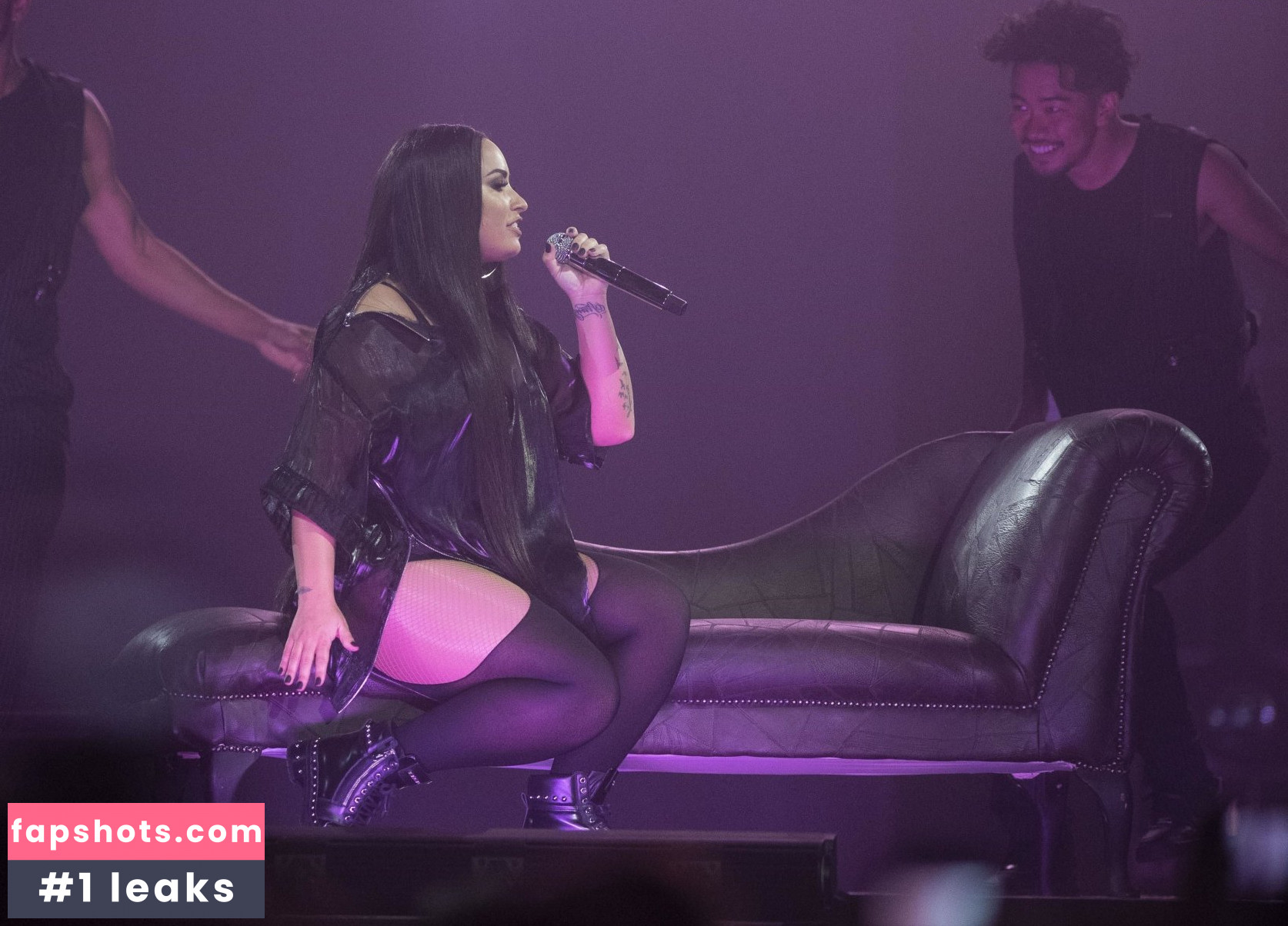 Demi Lovato gallery photo #1588