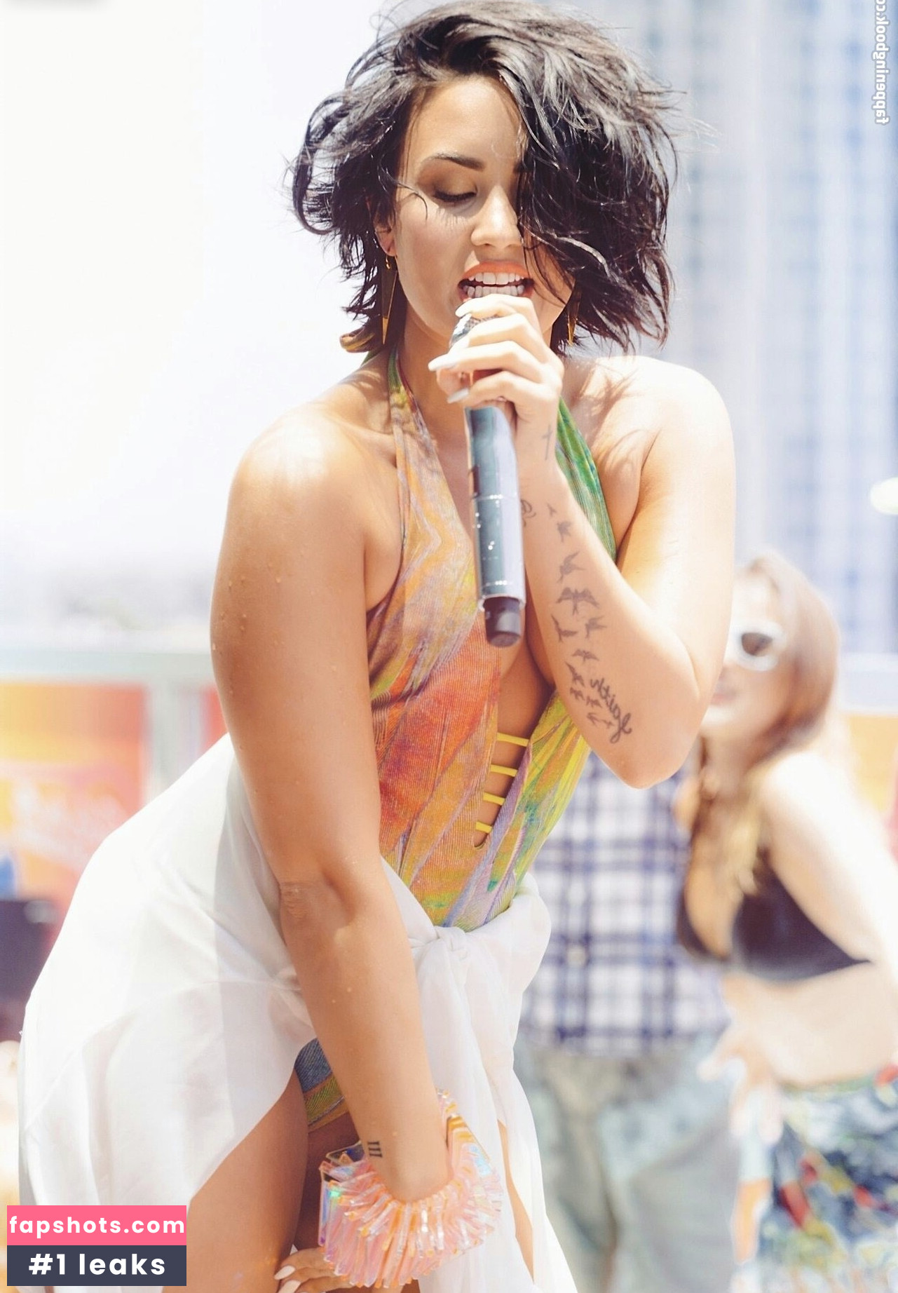 Demi Lovato gallery photo #160