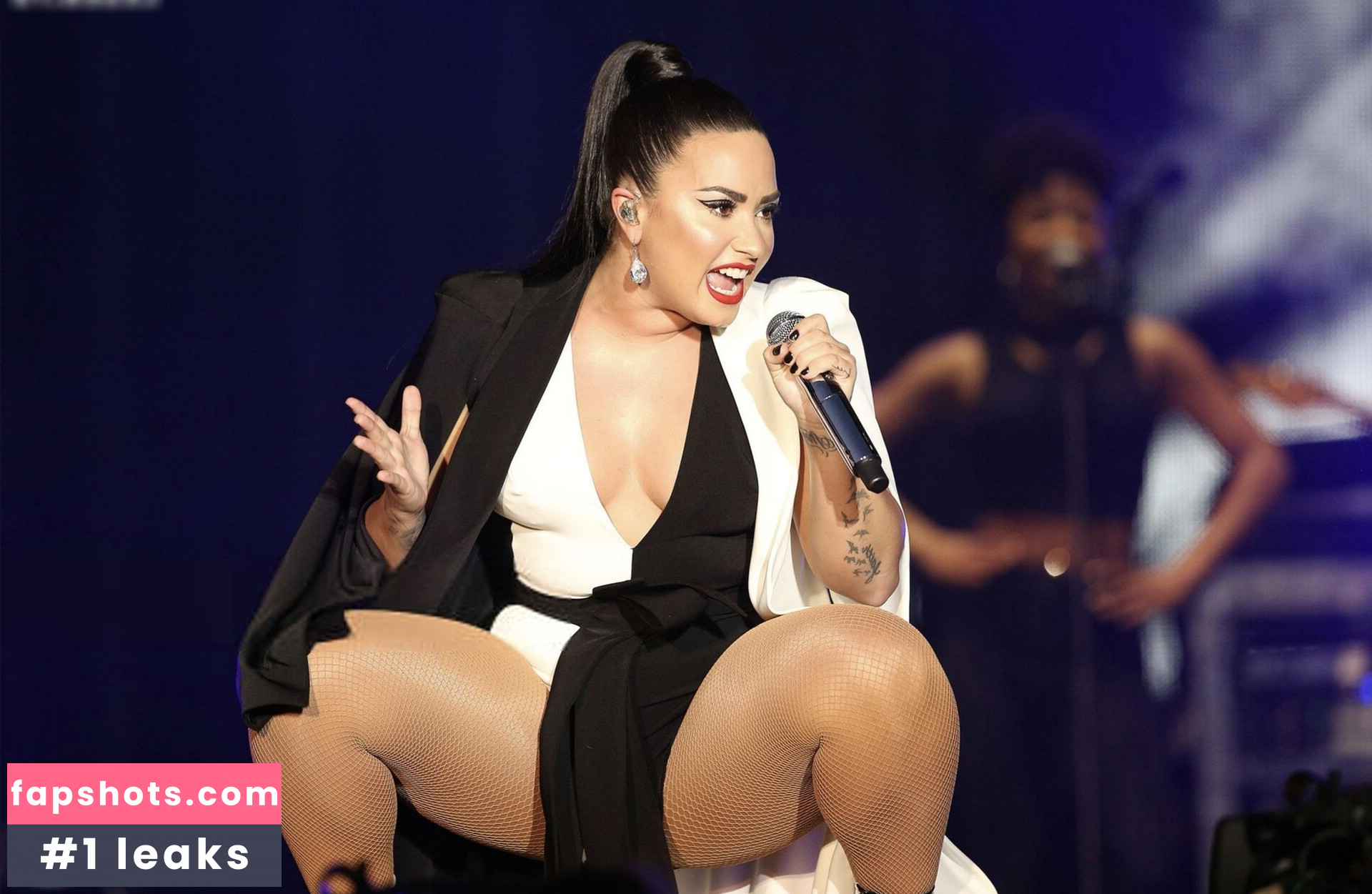 Demi Lovato gallery photo #162