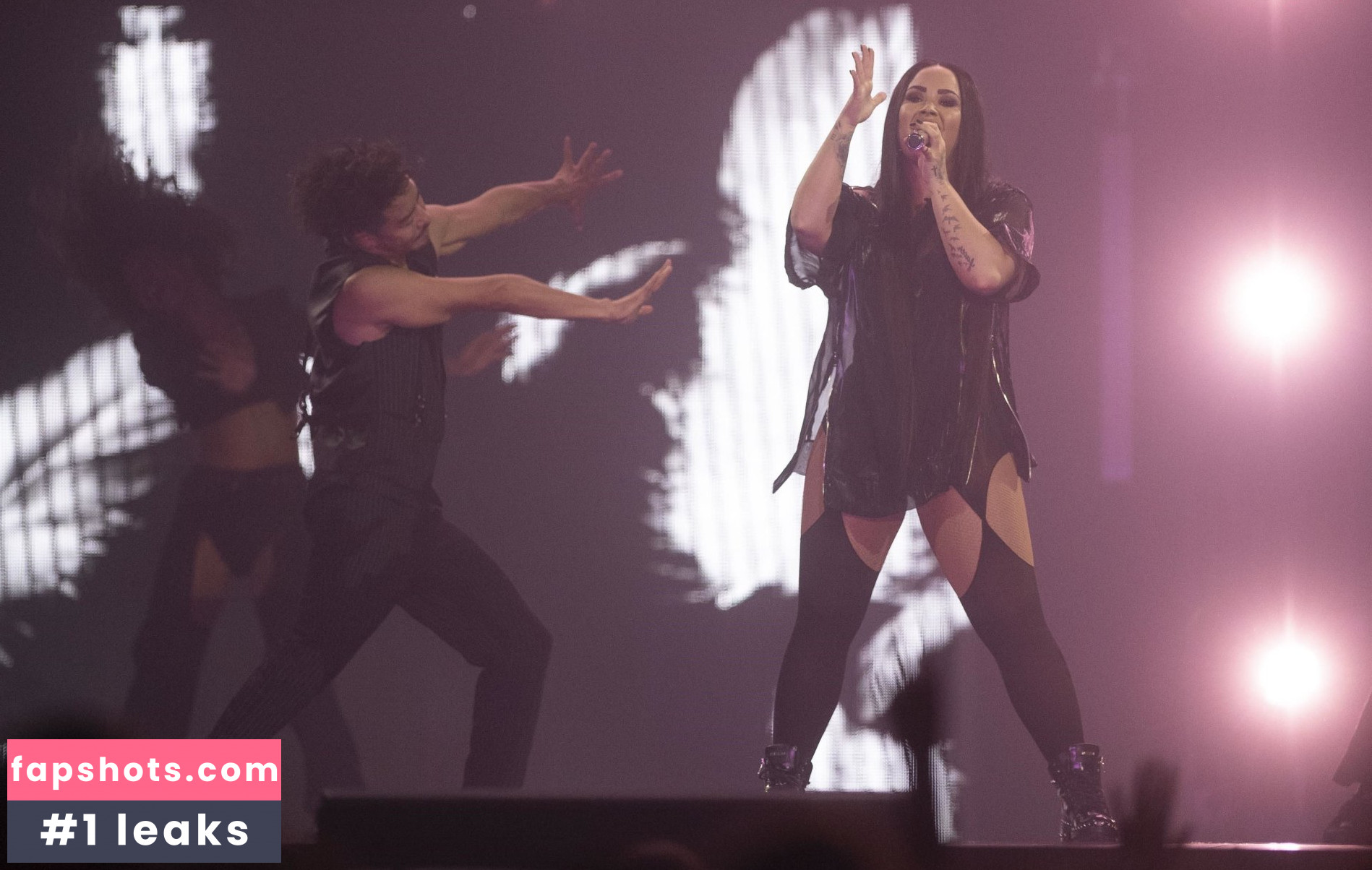 Demi Lovato gallery photo #1612