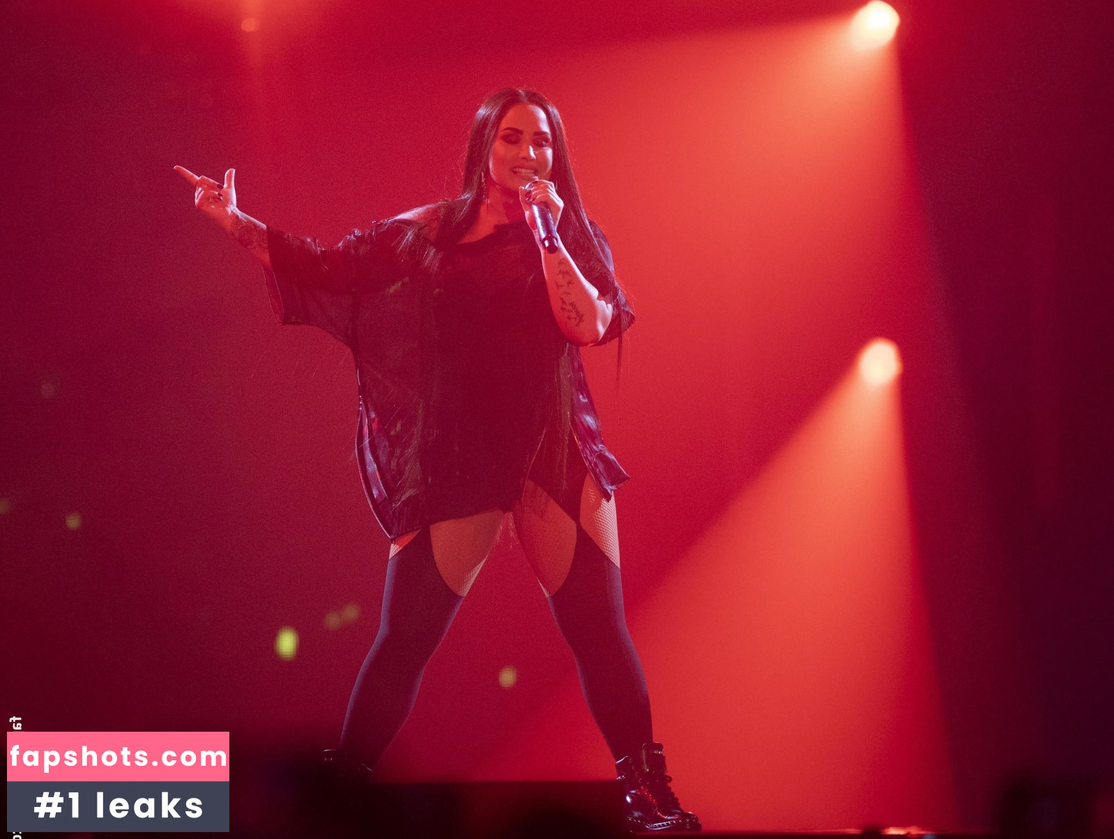 Demi Lovato gallery photo #1639