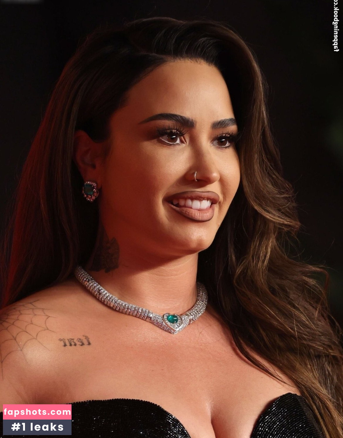 Demi Lovato gallery photo #167