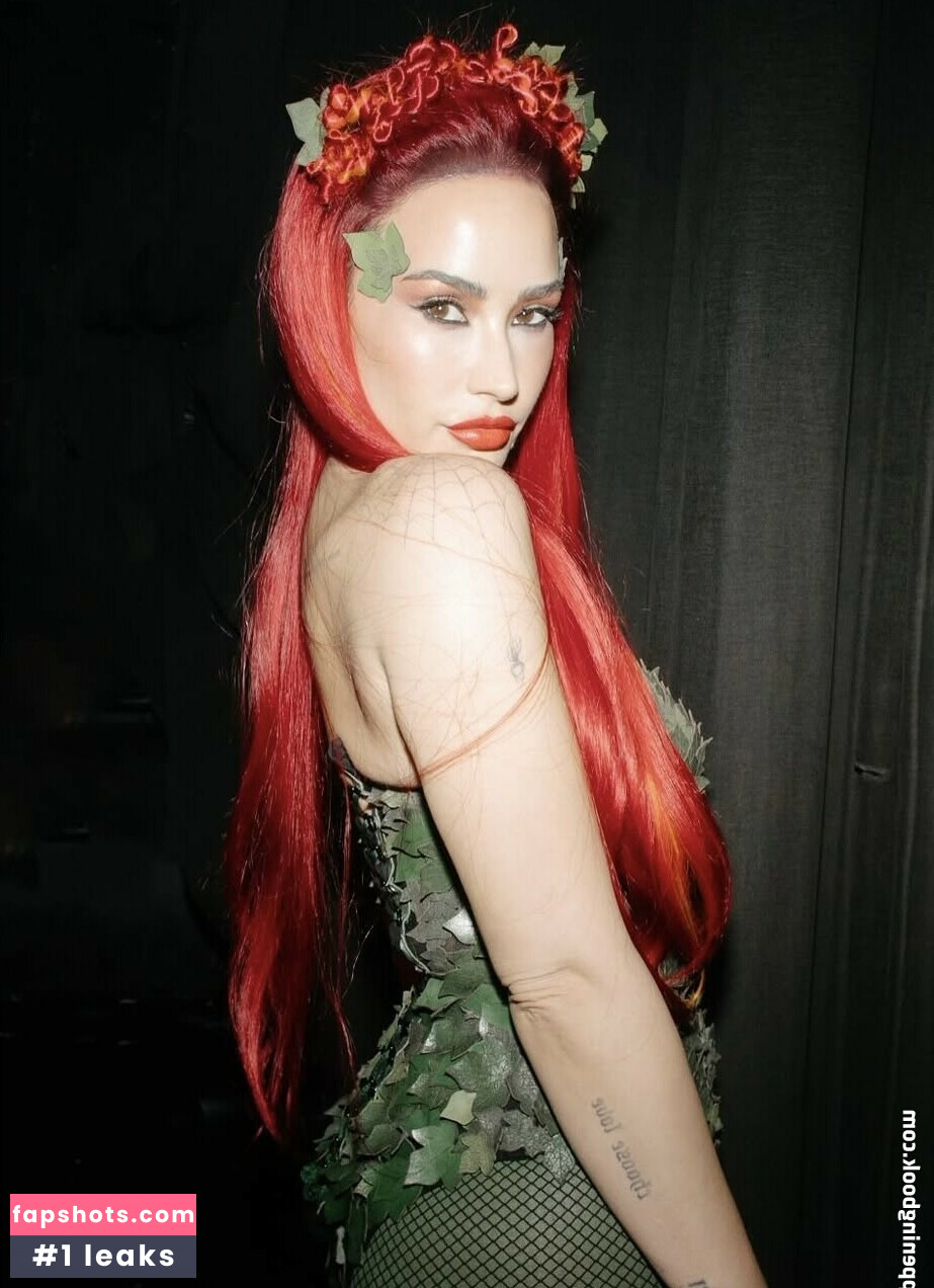 Demi Lovato gallery photo #3