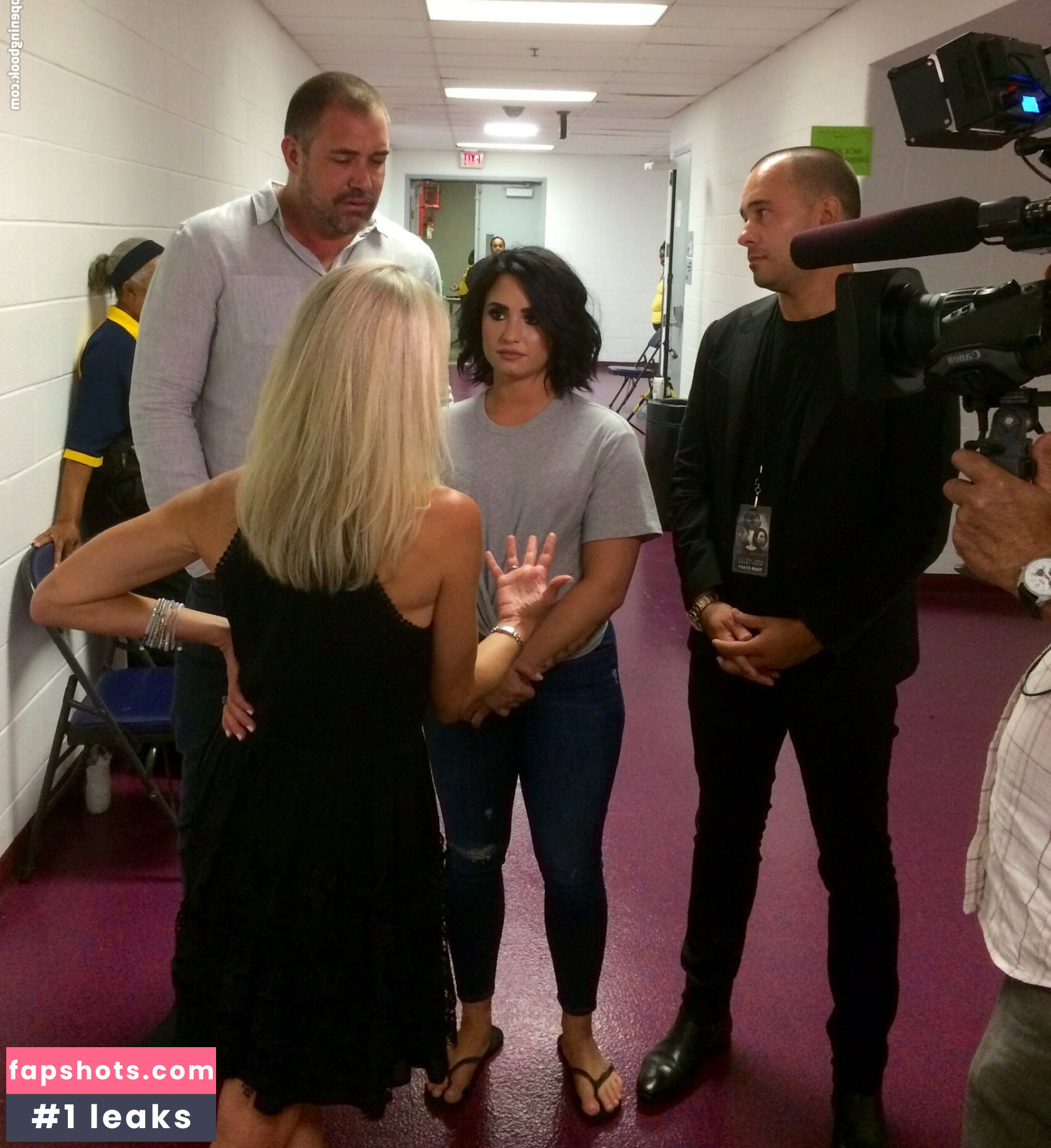 Demi Lovato gallery photo #270