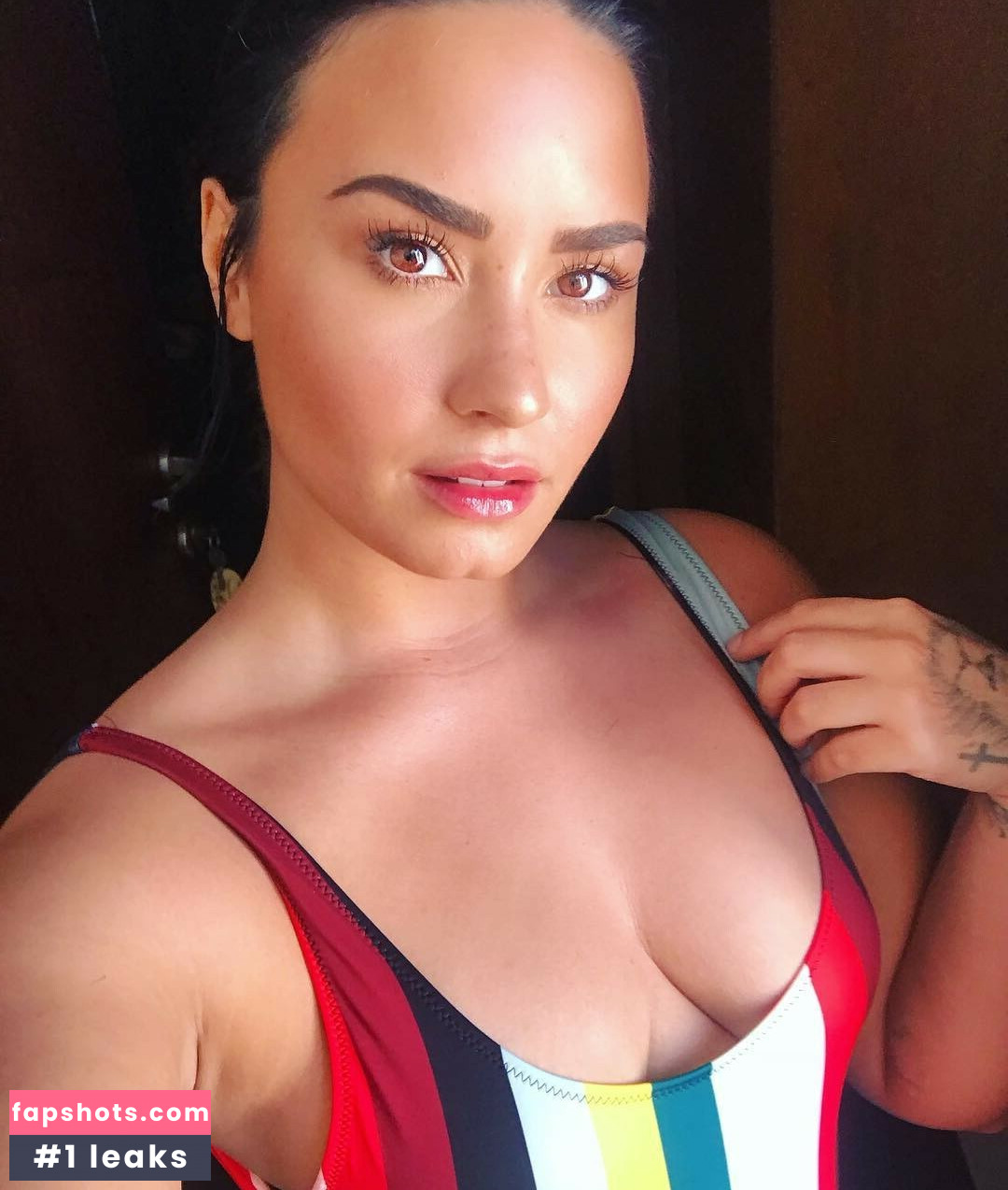Demi Lovato gallery photo #295
