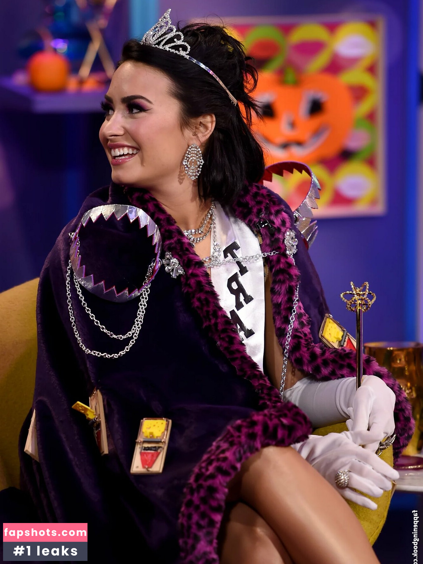 Demi Lovato gallery photo #310