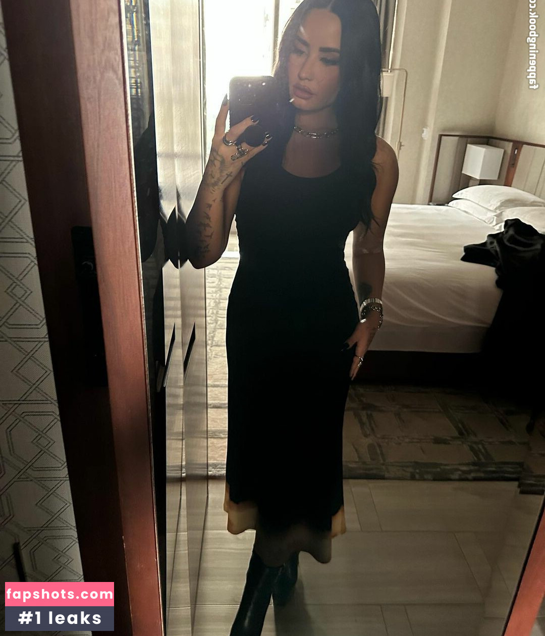 Demi Lovato gallery photo #355
