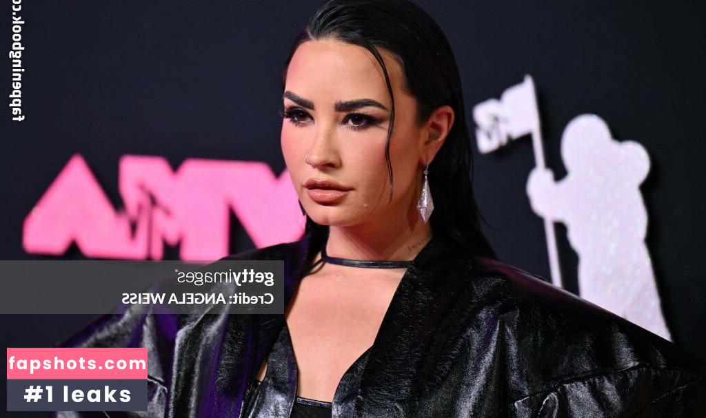 Demi Lovato gallery photo #361