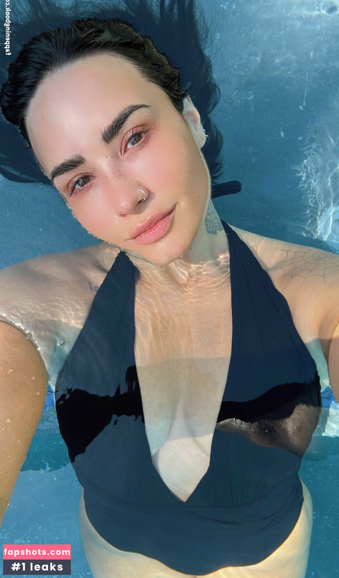 Demi Lovato gallery photo #415