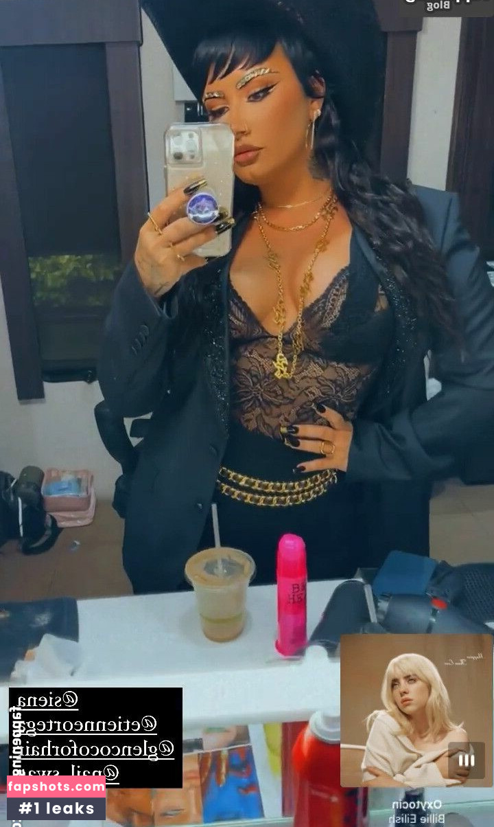 Demi Lovato gallery photo #497