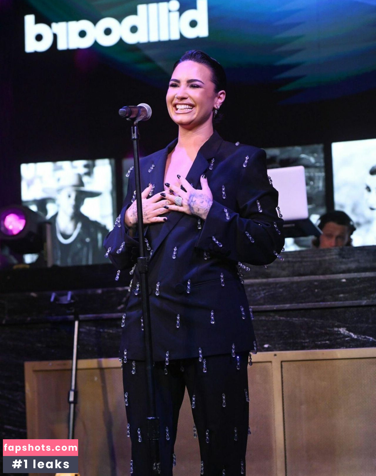 Demi Lovato gallery photo #530