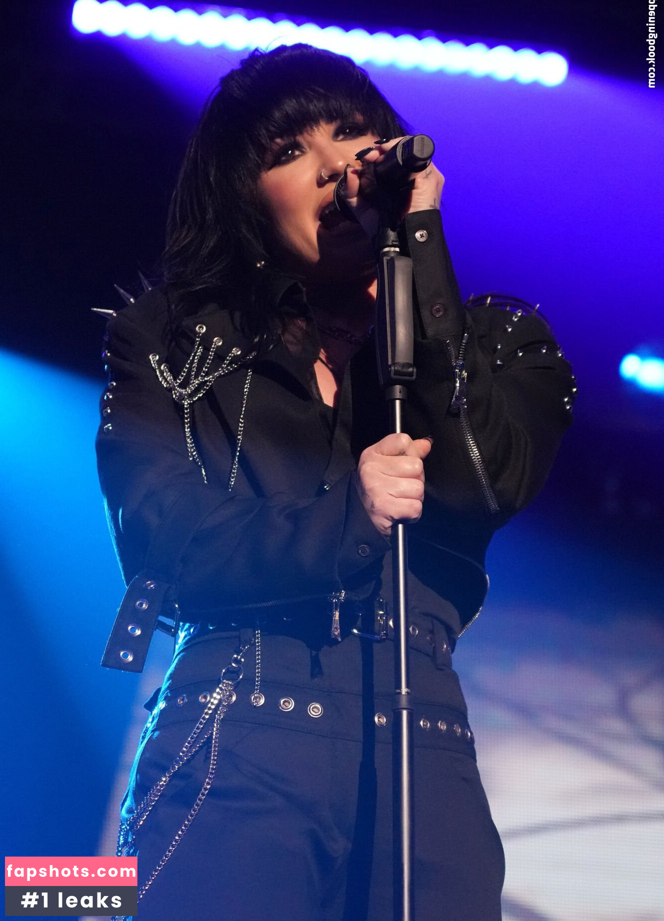 Demi Lovato gallery photo #557