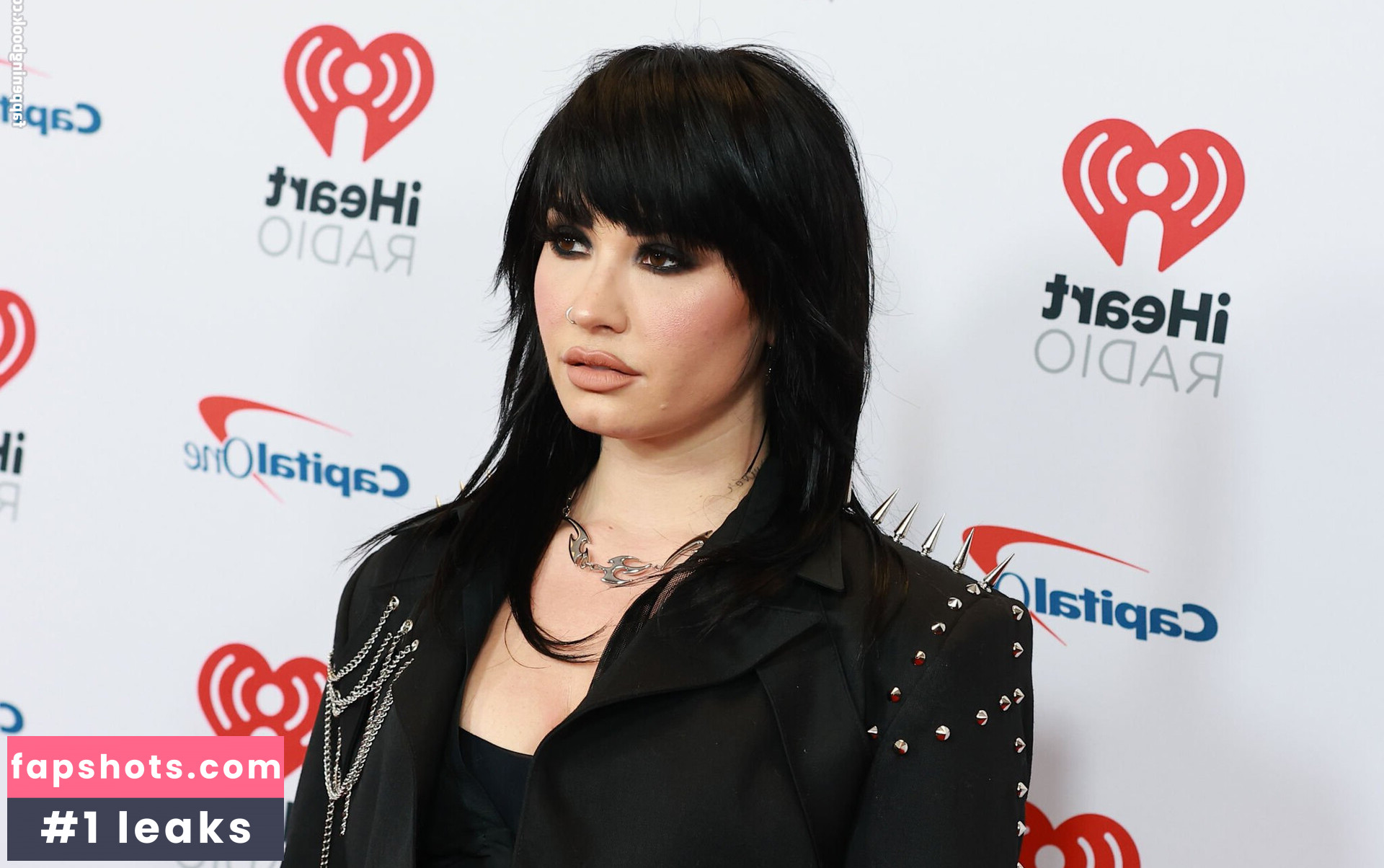 Demi Lovato gallery photo #563
