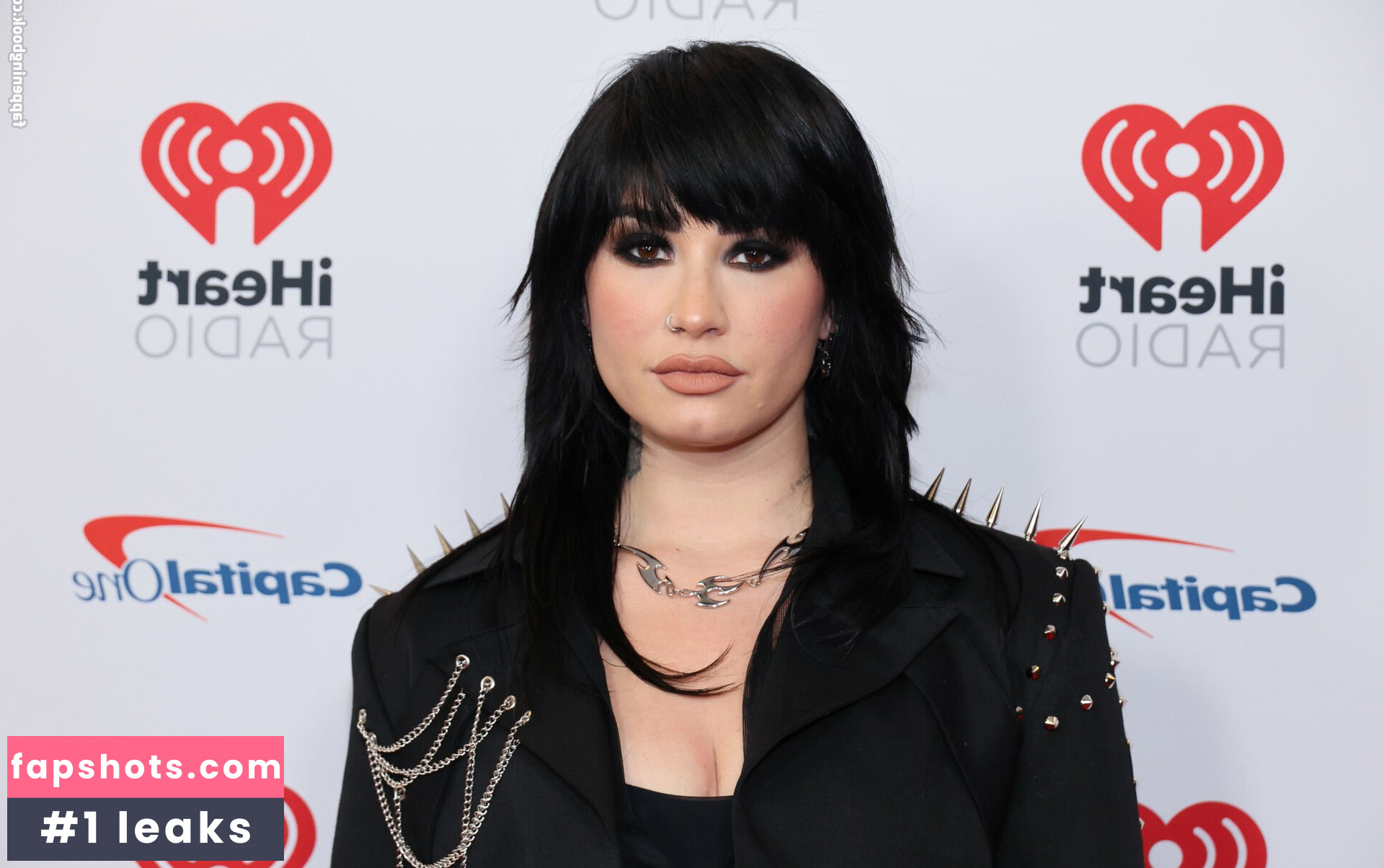 Demi Lovato gallery photo #564