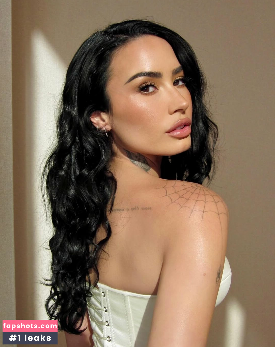 Demi Lovato gallery photo #61