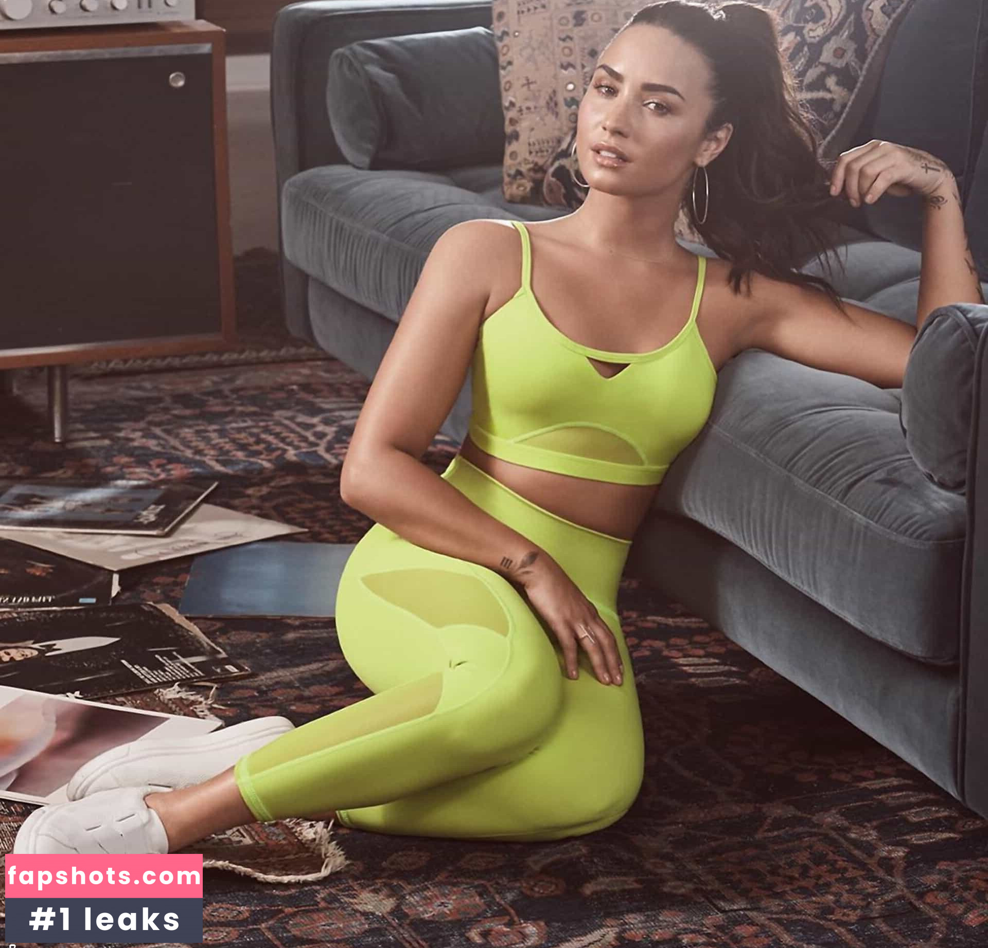 Demi Lovato gallery photo #633