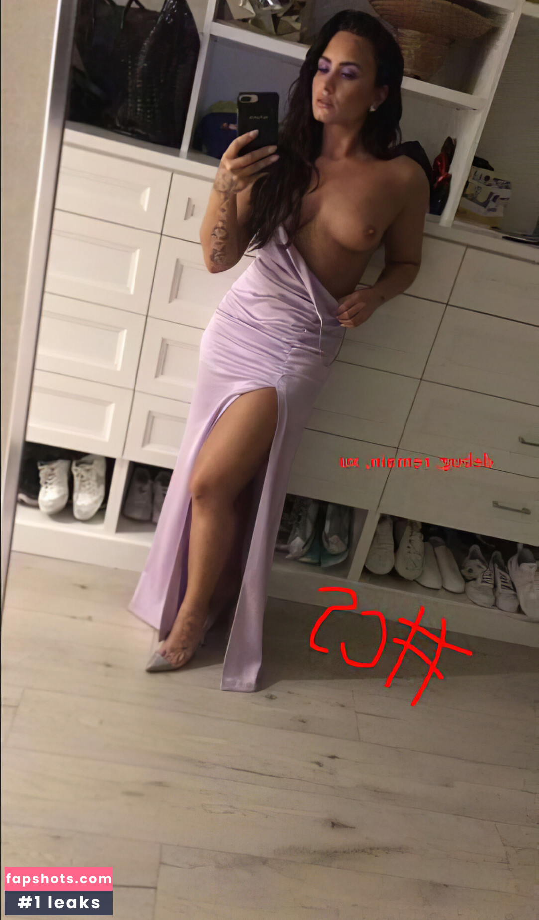 Demi Lovato gallery photo #636