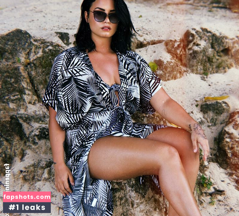 Demi Lovato gallery photo #670