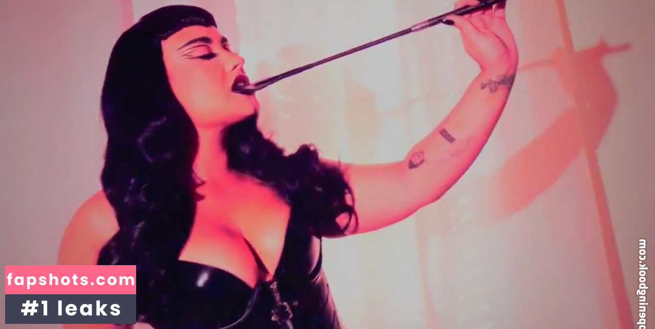 Demi Lovato gallery photo #678