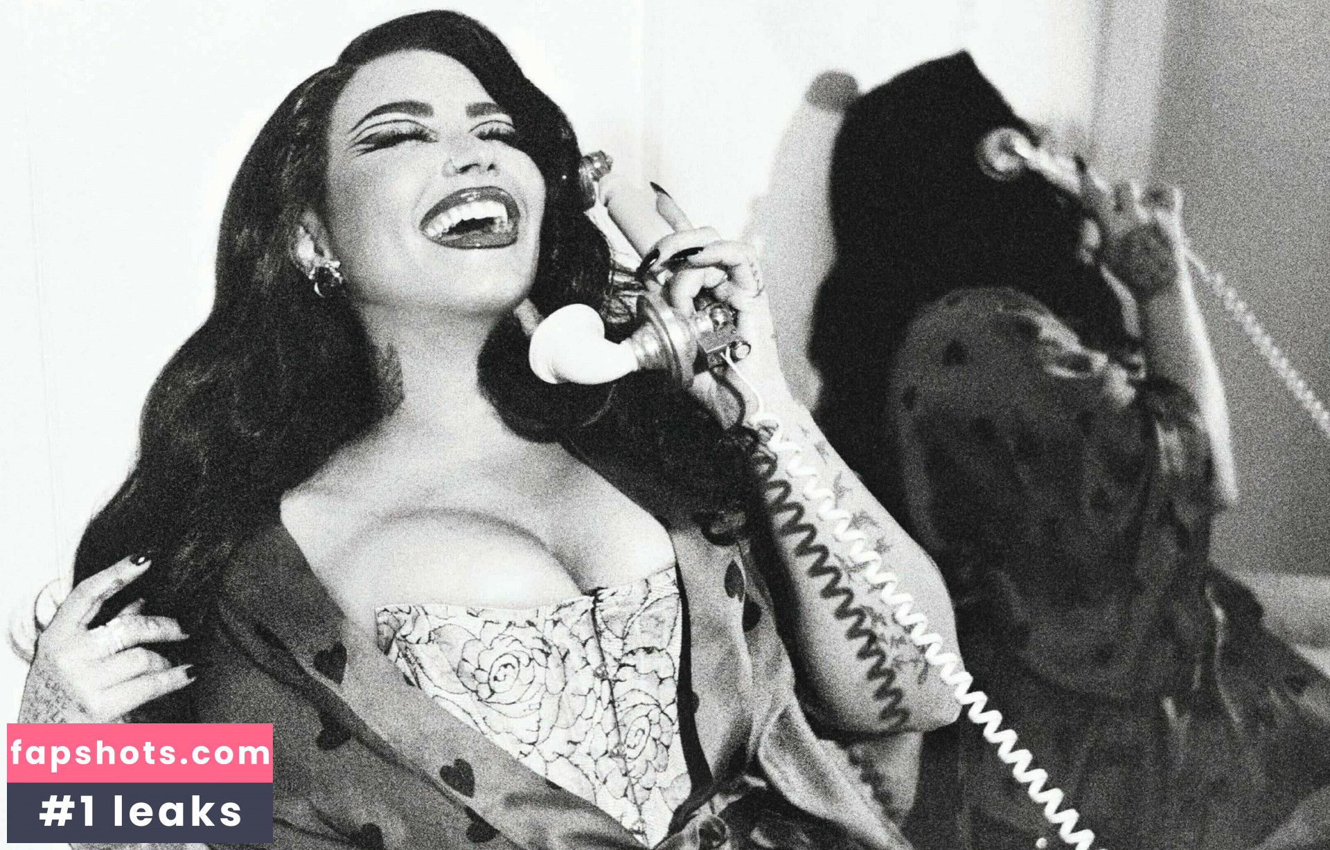 Demi Lovato gallery photo #686