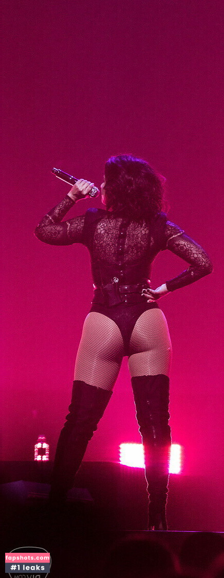 Demi Lovato gallery photo #717